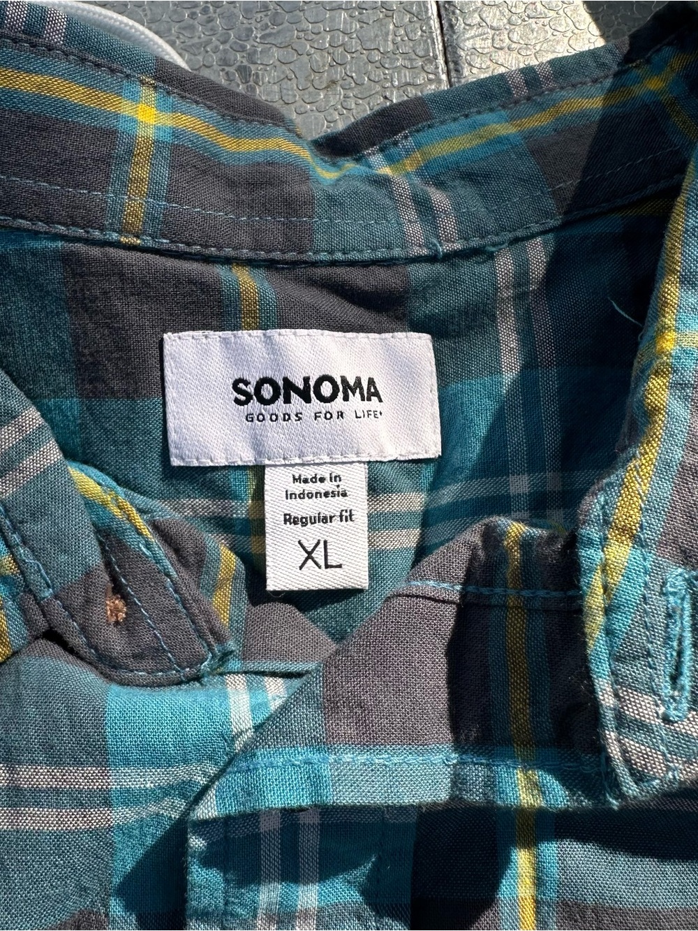 Kohl's Blue and Gray Plaid Boys' Button-Up Shirt with Yellow Accent sz Xl